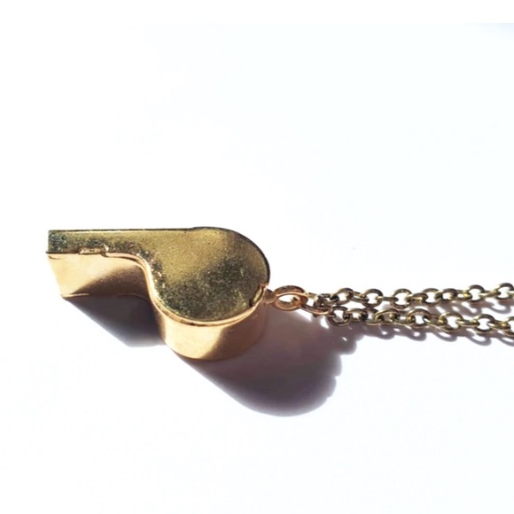 Gold whistle necklace - Picture 2 of 7